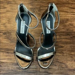 Feelya Steve Madden Heel